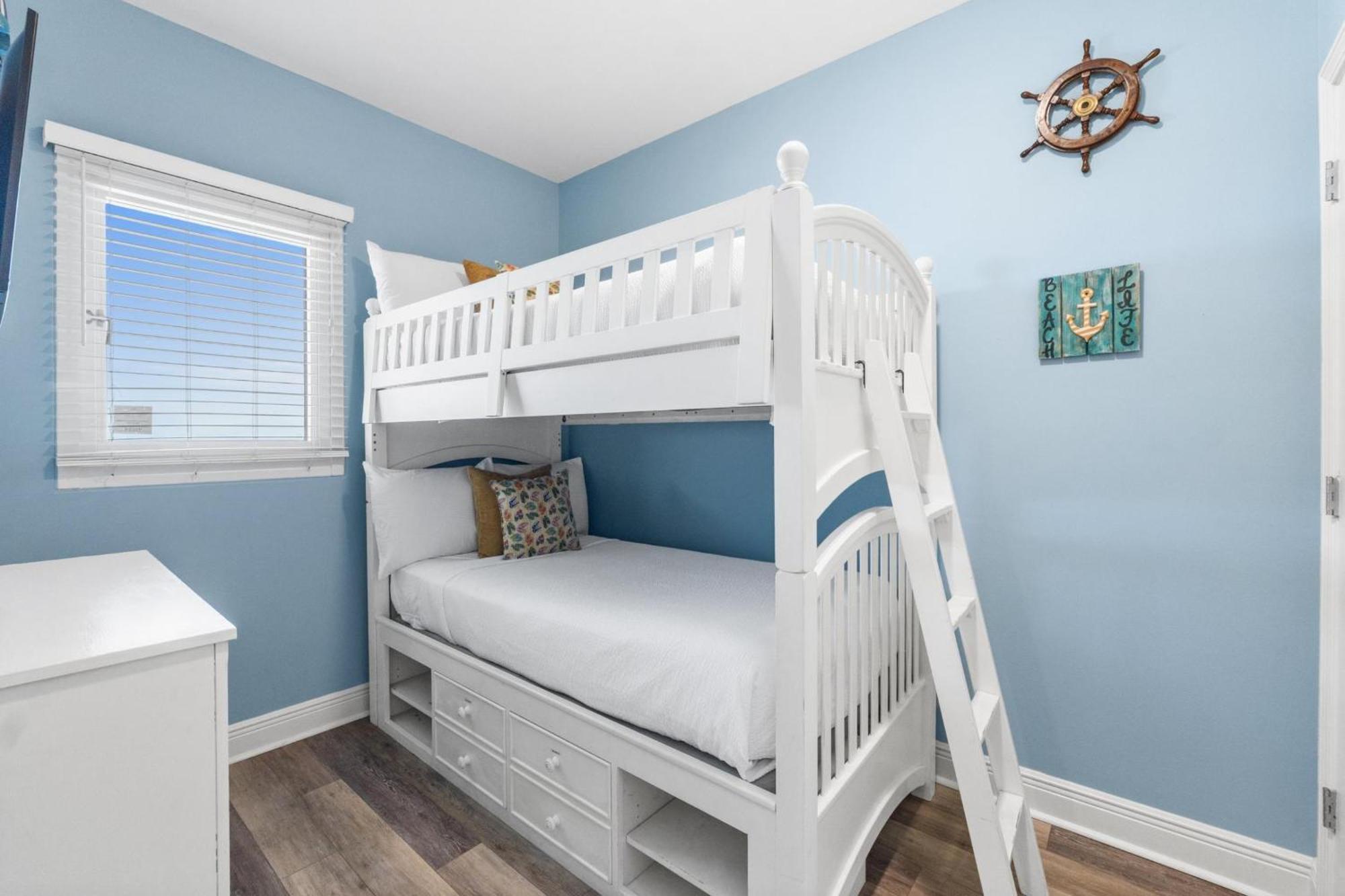 Sterling Breeze By Panhandle Getaways Apartment Panama City Beach